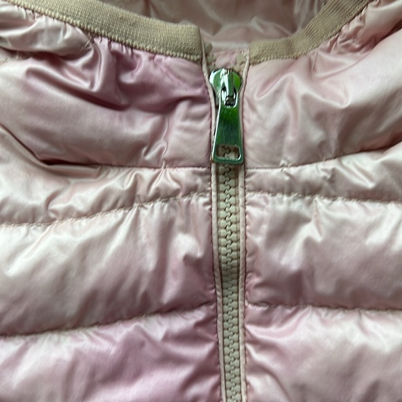 Moncler girls pink jacket size 4 (has discoloration) - Picture 7 of 15